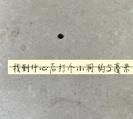 未央瓷砖空鼓维修公司专业解答在瓷砖铺贴过程中，如果砂料搅拌不均匀，将会带来以下问题